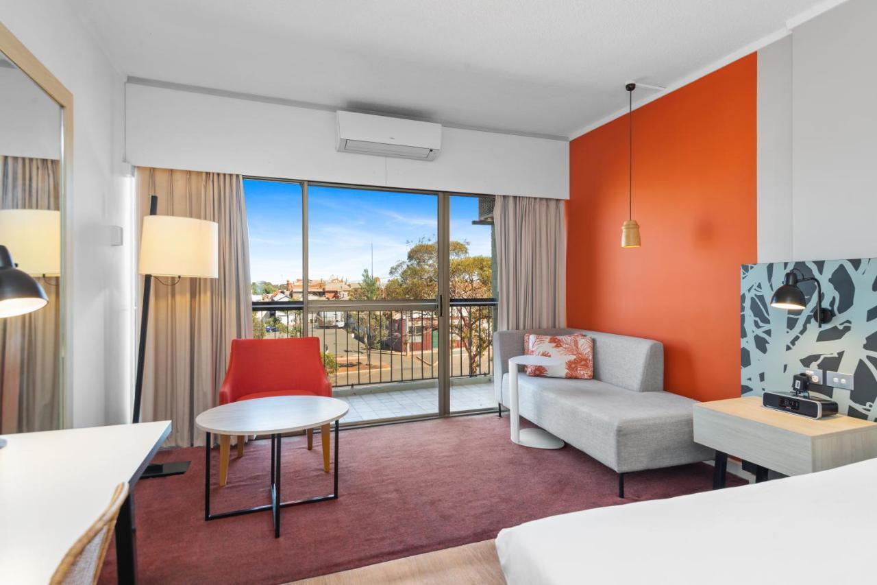 The Plaza Hotel Kalgoorlie Buitenkant foto