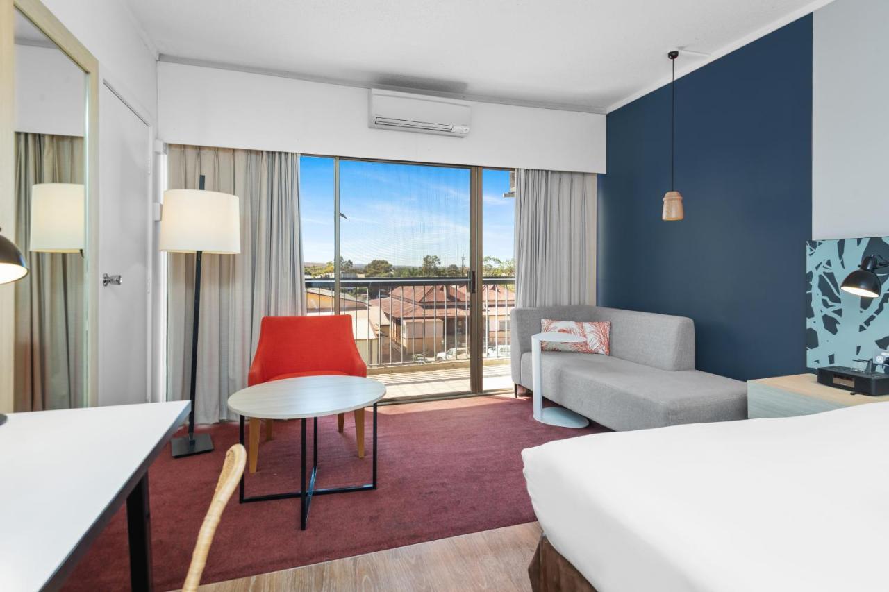 The Plaza Hotel Kalgoorlie Buitenkant foto